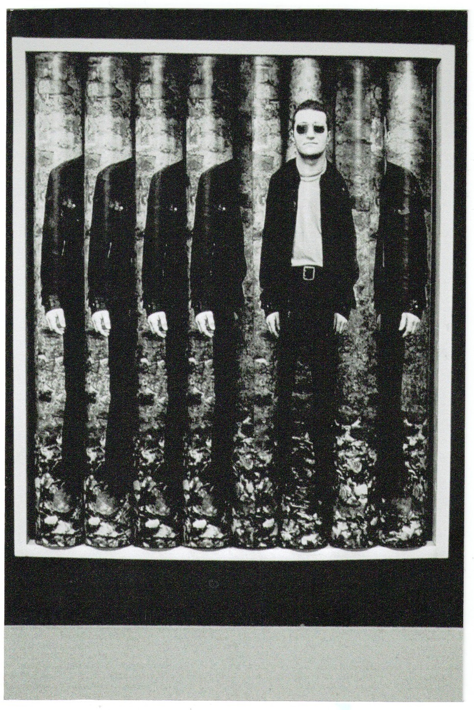 Instalacja kinetyczna 'Rolki' (1970) Józefa Robakowskiego.